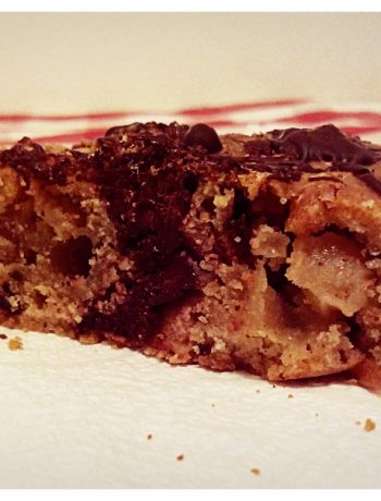 torta vegan pere, mele e cioccolato