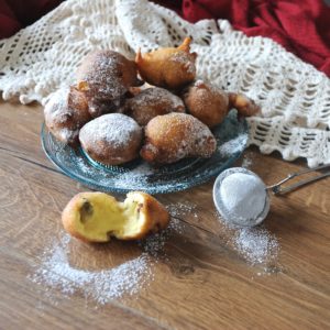 frittelle di carnevale con uvetta