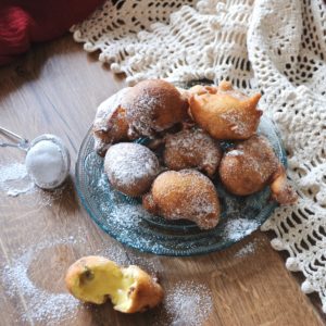 frittelle di carnevale con uvetta
